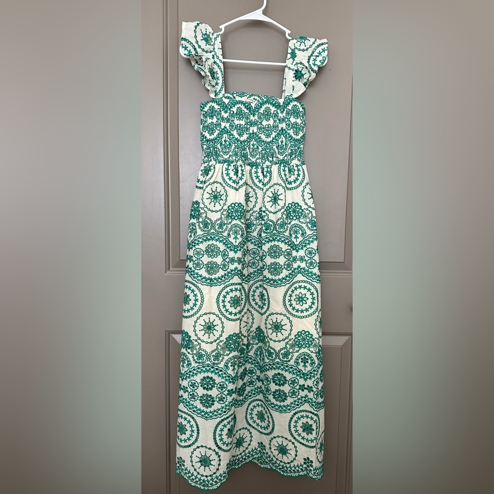 Women’s green and white embroidered dress. Size small